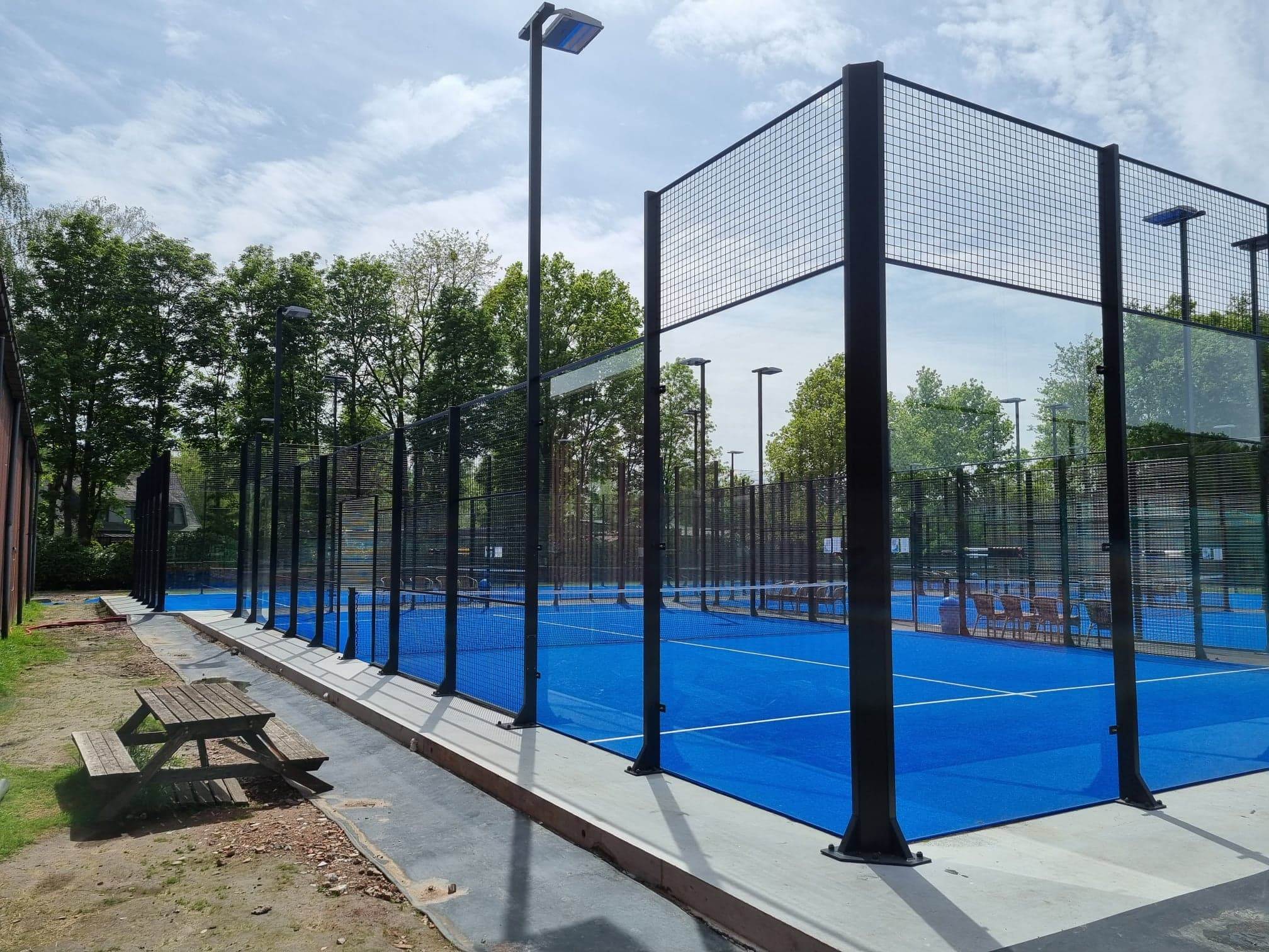 China Manufacturer for Artificial Lawn Supplier - Standard Type Cheap Buy Price Hot Selling 10x20m Paddle Court Padel Tennis Court – LVYIN detail pictures